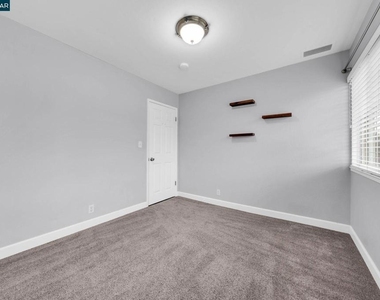 1812 Cole Ave - Photo Thumbnail 28