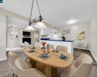 1812 Cole Ave - Photo Thumbnail 12