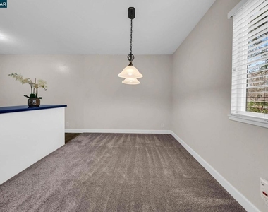 1812 Cole Ave - Photo Thumbnail 11