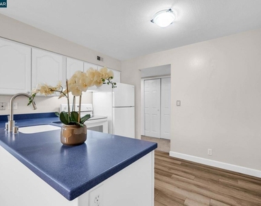1812 Cole Ave - Photo Thumbnail 15