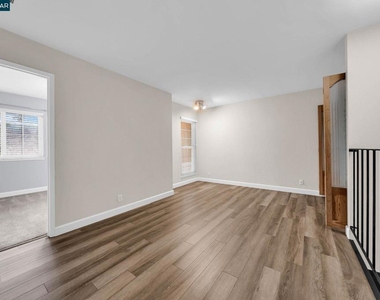 1812 Cole Ave - Photo Thumbnail 21