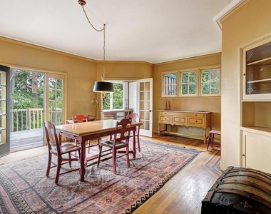 1542 Hawthorne Ter - Photo Thumbnail 7