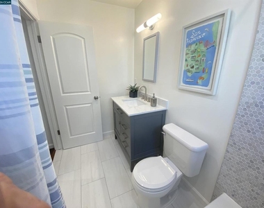 1599 Hays St - Photo Thumbnail 15