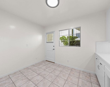 913 20th Street - Photo Thumbnail 6
