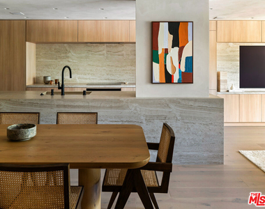 8787 Shoreham Drive - Photo Thumbnail 4