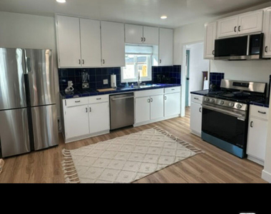 7029 4th Avenue - Photo Thumbnail 3