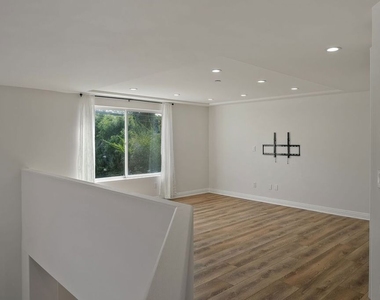 1107 Princeton Street - Photo Thumbnail 15