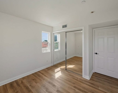 1107 Princeton Street - Photo Thumbnail 21