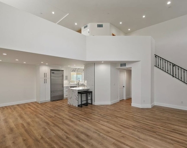 1107 Princeton Street - Photo Thumbnail 5
