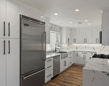 1107 Princeton Street - Photo Thumbnail 11