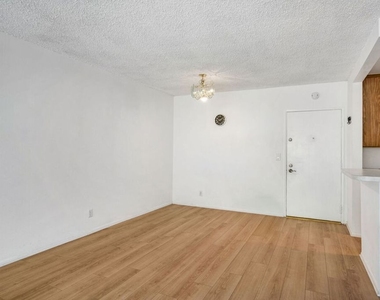 7742 Redlands Street - Photo Thumbnail 4