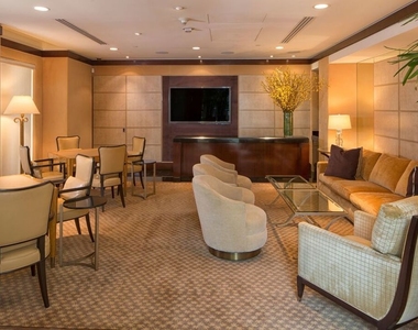 10580 Wilshire Boulevard - Photo Thumbnail 19