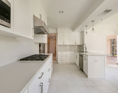 10580 Wilshire Boulevard - Photo Thumbnail 6