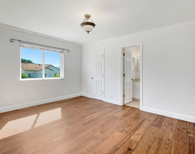 2401 Olive Avenue - Photo Thumbnail 31