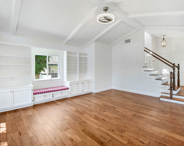 2401 Olive Avenue - Photo Thumbnail 7