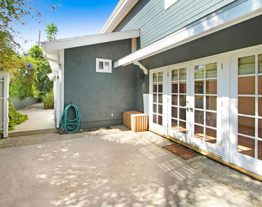2401 Olive Avenue - Photo Thumbnail 40