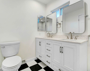 2401 Olive Avenue - Photo Thumbnail 25