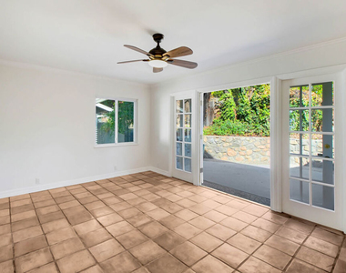 2401 Olive Avenue - Photo Thumbnail 15