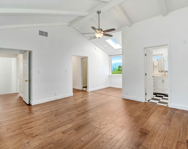 2401 Olive Avenue - Photo Thumbnail 22
