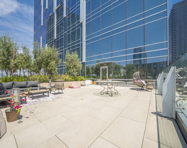 889 Francisco Street - Photo Thumbnail 45