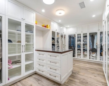 17520 Embassy Drive - Photo Thumbnail 38