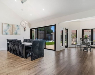 17520 Embassy Drive - Photo Thumbnail 14