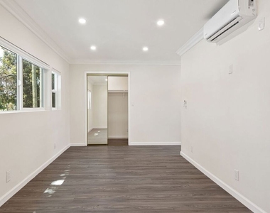 10679 Olympic Boulevard - Photo Thumbnail 15
