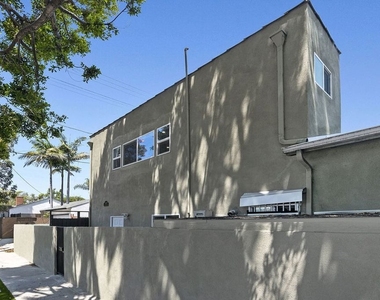 10679 Olympic Boulevard - Photo Thumbnail 1