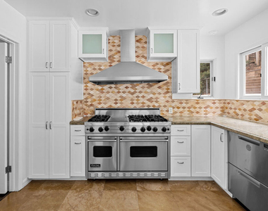 1759 N Beverly Drive - Photo Thumbnail 15
