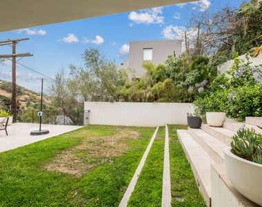 1759 N Beverly Drive - Photo Thumbnail 19