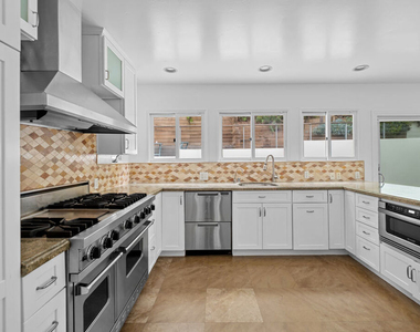 1759 N Beverly Drive - Photo Thumbnail 15