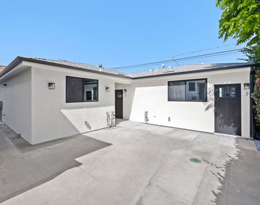 1560 1 S Genesee Avenue - Photo Thumbnail 1