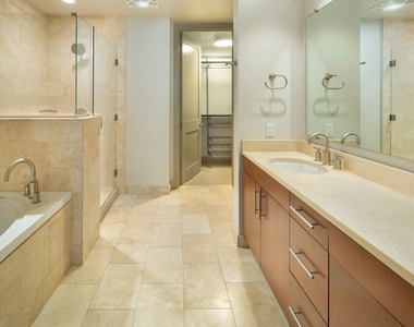 10700 Wilshire Boulevard - Photo Thumbnail 11