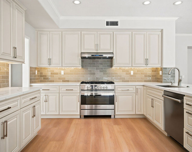 4324 Park Verdi - Photo Thumbnail 12