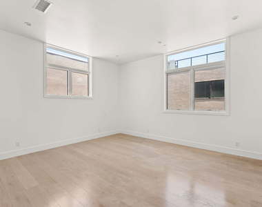 728 Indiana Avenue - Photo Thumbnail 5