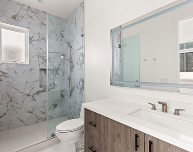 728 Indiana Avenue - Photo Thumbnail 7