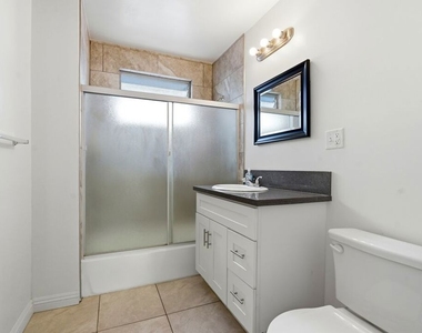 1475 S Wooster Street - Photo Thumbnail 9
