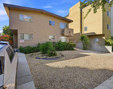 1475 S Wooster Street - Photo Thumbnail 18
