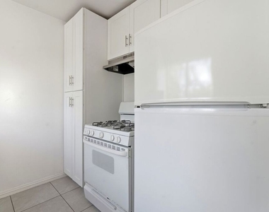 1475 S Wooster Street - Photo Thumbnail 7