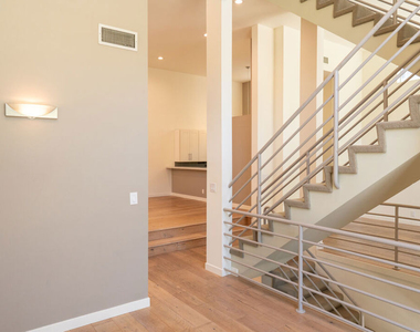 633 Museum Drive - Photo Thumbnail 15