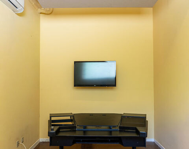 633 Museum Drive - Photo Thumbnail 38