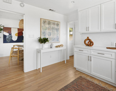 16641 Linda Terrace - Photo Thumbnail 5