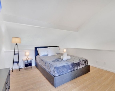 48255 Monroe Street - Photo Thumbnail 13