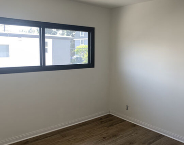 8630 Falmouth Avenue - Photo Thumbnail 12