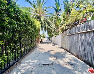 30 20th Avenue - Photo Thumbnail 2