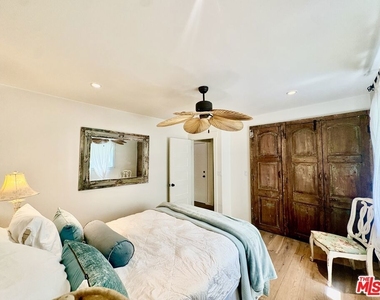 30 20th Avenue - Photo Thumbnail 16