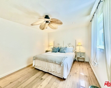 30 20th Avenue - Photo Thumbnail 13