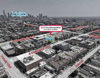 154 S Occidental Boulevard - Photo Thumbnail 4