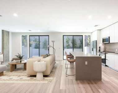 829 Larrabee Street - Photo Thumbnail 3