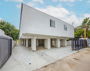 948 E 21st Street - Photo Thumbnail 15